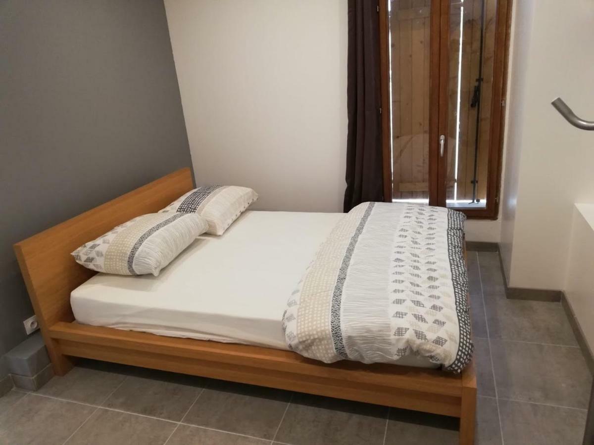 Maison Duplex & Appartement Sur Cour La Ferte-Gaucher Luaran gambar